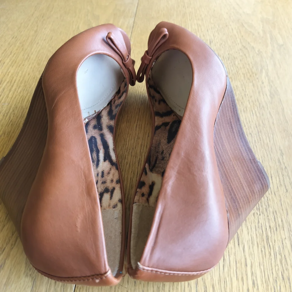BCBGeneration Wedge Peep Toe Sandals Size 8B